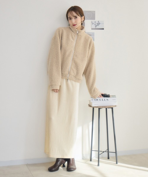 RU.TI.LE（ルチル）の「【RU.TI.LE】カットボアジップブルゾン（ブルゾン・レディース・ブラック/ベージュ・MEDIUM）」の10枚目の写真