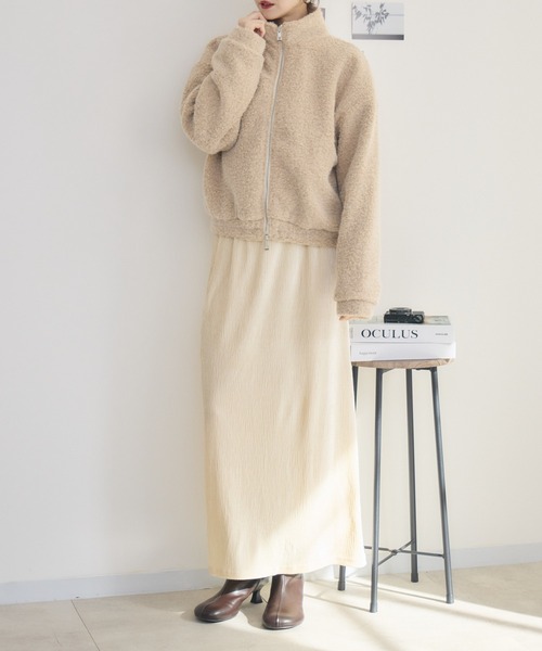 RU.TI.LE（ルチル）の「【RU.TI.LE】カットボアジップブルゾン（ブルゾン・レディース・ブラック/ベージュ・MEDIUM）」の12枚目の写真