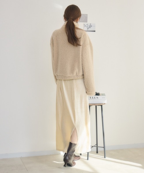 RU.TI.LE（ルチル）の「【RU.TI.LE】カットボアジップブルゾン（ブルゾン・レディース・ブラック/ベージュ・MEDIUM）」の15枚目の写真