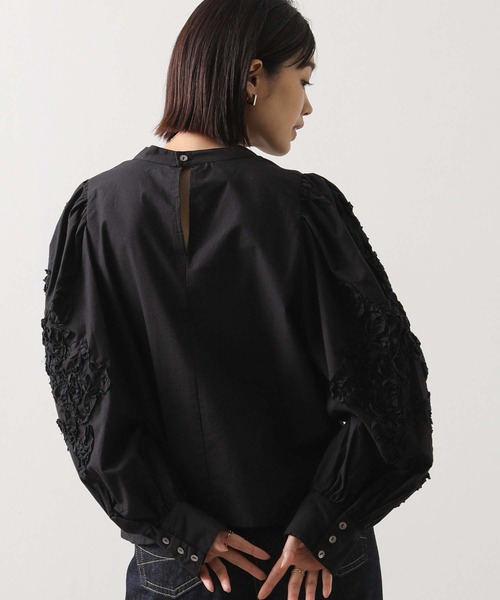 Torrazzo Donna(トラッゾドンナ)の「刺繍ボリュームスリーブブラウス(シャツ/ブラウス・レディース・ブラック・FREE)」の9枚目の写真