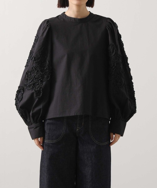 Torrazzo Donna(トラッゾドンナ)の「刺繍ボリュームスリーブブラウス(シャツ/ブラウス・レディース・ブラック・FREE)」の12枚目の写真