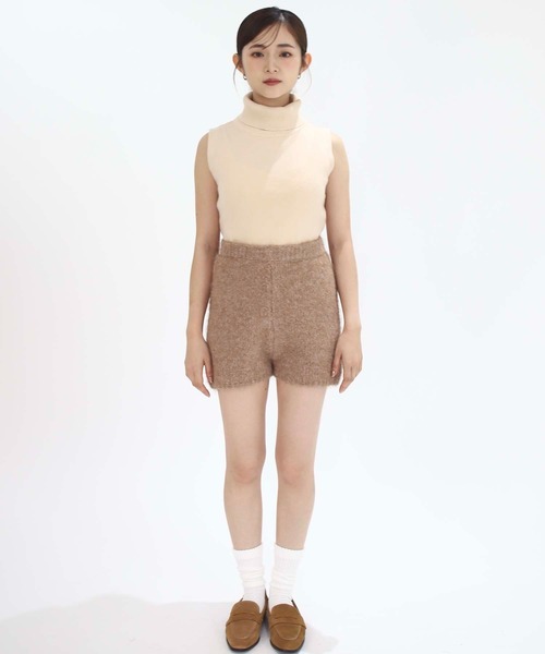 Luan（ルアン）の「【Luan】KNIT MINI PANTS/ニットミニパンツ（その他パンツ・レディース・ベージュ/グレー・1/0）」の13枚目の写真