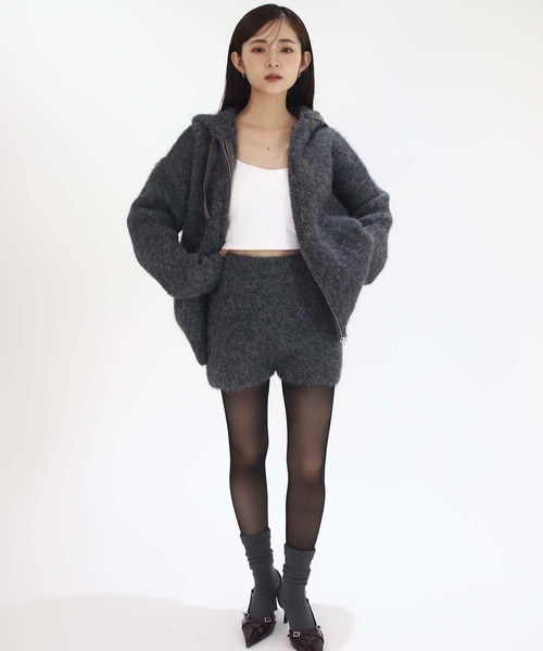 Luan（ルアン）の「【Luan】KNIT MINI PANTS/ニットミニパンツ（その他パンツ・レディース・ベージュ/グレー・1/0）」の3枚目の写真