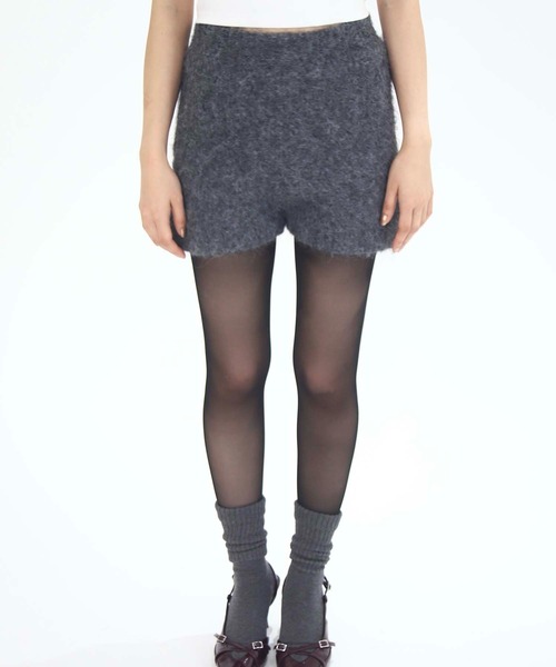 Luan（ルアン）の「【Luan】KNIT MINI PANTS/ニットミニパンツ（その他パンツ・レディース・ベージュ/グレー・1/0）」の4枚目の写真