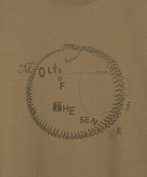 Millo Archive（ミロ アーカイブ）の「モルツオブザセンス Tシャツ [ライトブラウン]（Tシャツ/カットソー・メンズ・その他・MEDIUM/X-LARGE）」の3枚目の写真