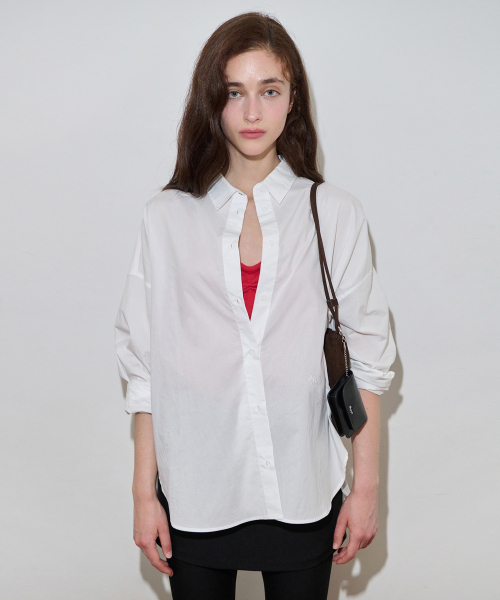 SINOON（シヌーン）の「Basic Over Fit Shirt (White)（シャツ/ブラウス・レディース・ホワイト・FREE）」の3枚目の写真