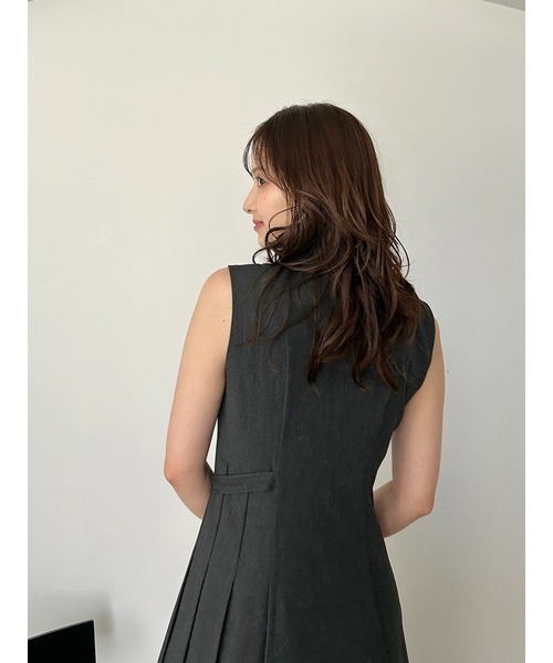 SNIDEL（スナイデル）の「Sustainableサイドプリーツテーラード