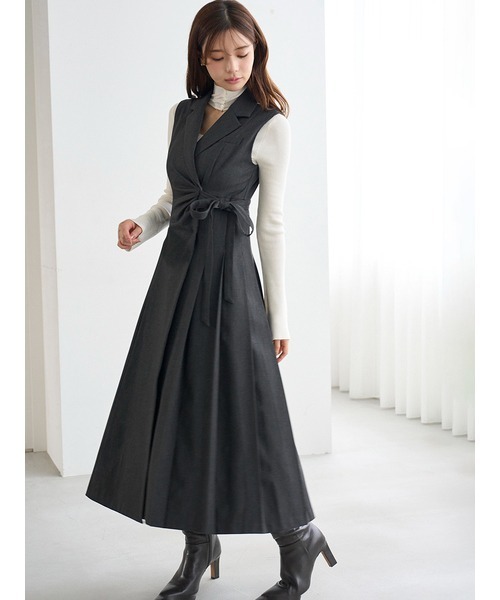 SNIDEL（スナイデル）の「Sustainableサイドプリーツテーラードワンピース（ワンピース・レディース・チャコールグレー/ライトベージュ/ブラウン・0/1）」の19枚目の写真