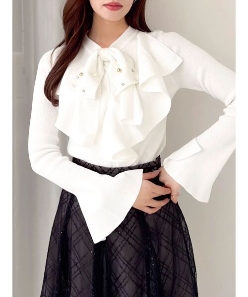 dazzlin(ダズリン)の「ラッフルタイニット(ニット/セーター・レディース・ベージュ/ブラック/グレー/オフホワイト・FREE)」の2枚目の写真