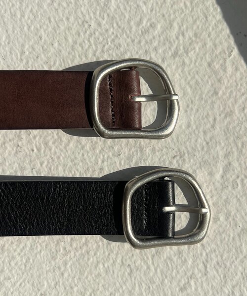 CAPRICIEUX LE'MAGE(カプリシューレマージュ)の「ニュアンスバックルスリムベルト(ベルト・レディース・ブラウン/ブラック・FREE)」の6枚目の写真
