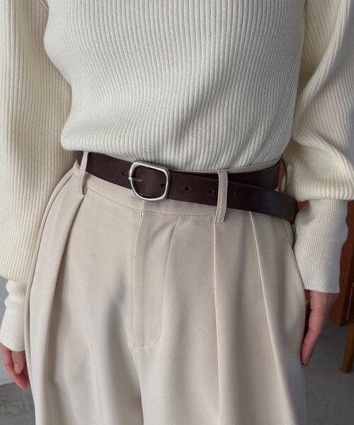 CAPRICIEUX LE'MAGE(カプリシューレマージュ)の「ニュアンスバックルスリムベルト(ベルト・レディース・ブラウン/ブラック・FREE)」の9枚目の写真