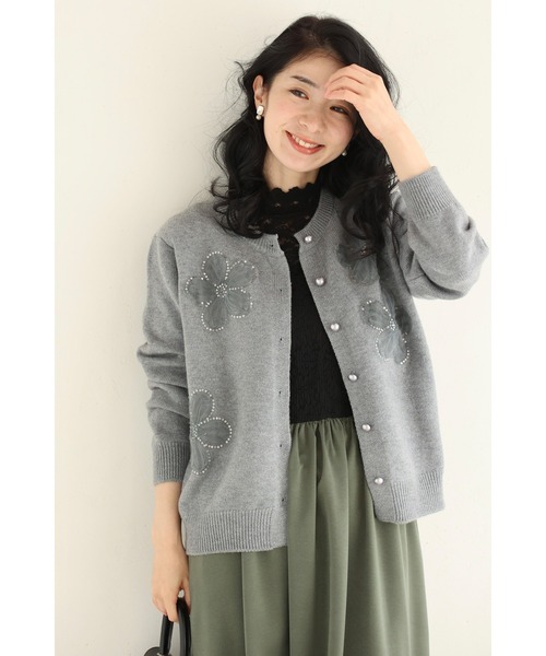 cawaii（カワイイ）の「チュールのお花咲くおめかしカーディガン（カーディガン/ボレロ・レディース・レッド/グレー・FREE）」の2枚目の写真