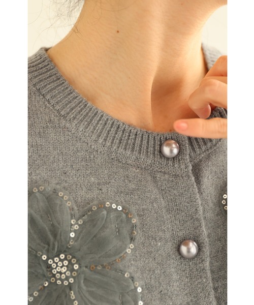 cawaii（カワイイ）の「チュールのお花咲くおめかしカーディガン（カーディガン/ボレロ・レディース・レッド/グレー・FREE）」の13枚目の写真