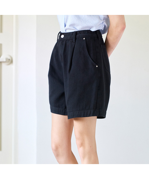 SLOWLOLLI（スローローリ）の「Single Pintuck Cotton short pants_4 Colors（その他パンツ・レディース・アイボリー/カーキ/ブラック/Beige・1(S)/2(M)/3(L)）」の2枚目の写真