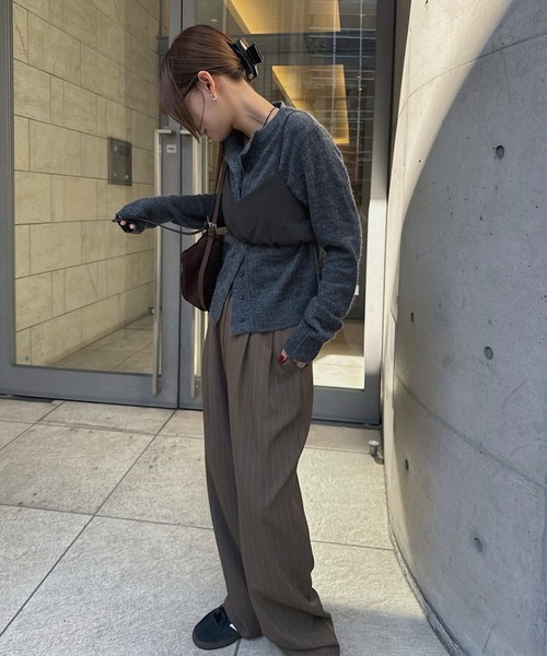 nananamoe(ナナナモエ)の「lettering mohair knit cardigan(ニット/セーター・レディース・チャコールグレー/アイボリー/ベージュ・FREE)」の6枚目の写真