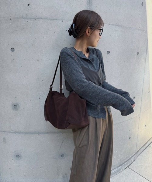nananamoe(ナナナモエ)の「lettering mohair knit cardigan(ニット/セーター・レディース・チャコールグレー/アイボリー/ベージュ・FREE)」の8枚目の写真