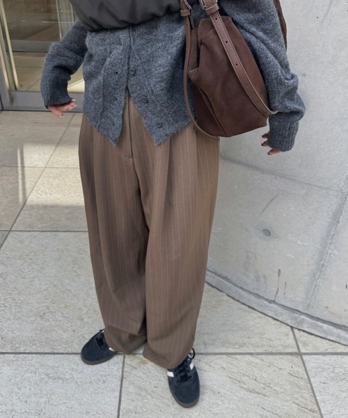 nananamoe(ナナナモエ)の「lettering mohair knit cardigan(ニット/セーター・レディース・チャコールグレー/アイボリー/ベージュ・FREE)」の11枚目の写真