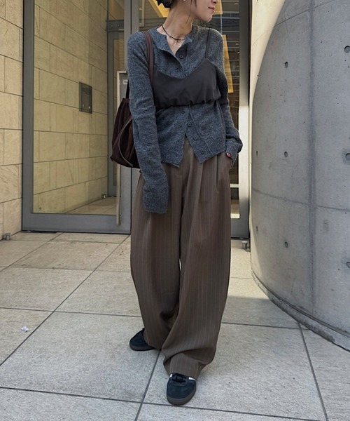 nananamoe(ナナナモエ)の「lettering mohair knit cardigan(ニット/セーター・レディース・チャコールグレー/アイボリー/ベージュ・FREE)」の13枚目の写真