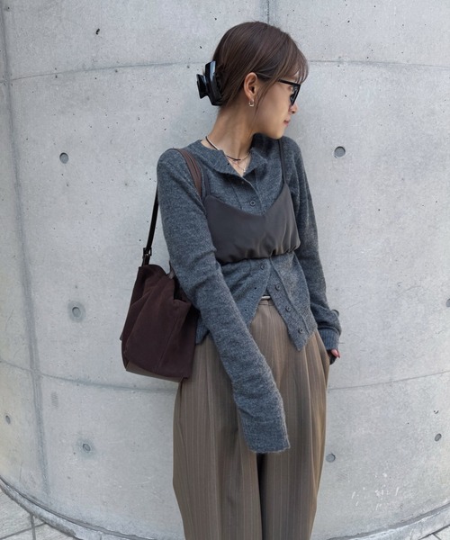nananamoe(ナナナモエ)の「lettering mohair knit cardigan(ニット/セーター・レディース・チャコールグレー/アイボリー/ベージュ・FREE)」の15枚目の写真
