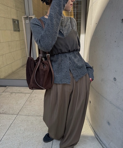 nananamoe(ナナナモエ)の「lettering mohair knit cardigan(ニット/セーター・レディース・チャコールグレー/アイボリー/ベージュ・FREE)」の16枚目の写真