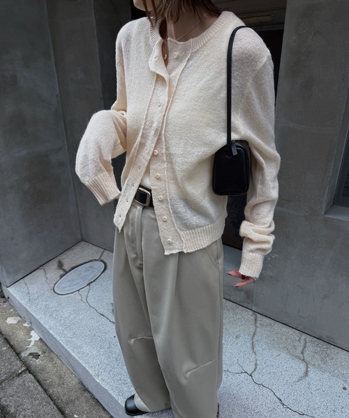 nananamoe(ナナナモエ)の「lettering mohair knit cardigan(ニット/セーター・レディース・チャコールグレー/アイボリー/ベージュ・FREE)」の17枚目の写真
