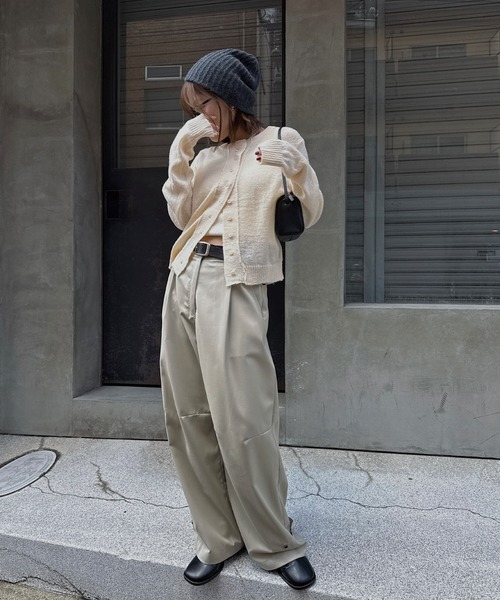 nananamoe(ナナナモエ)の「lettering mohair knit cardigan(ニット/セーター・レディース・チャコールグレー/アイボリー/ベージュ・FREE)」の21枚目の写真