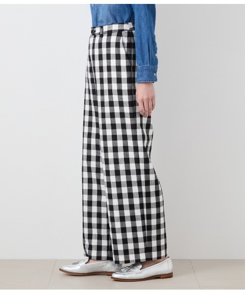 NEWYORKER（ニューヨーカー）の「ギンガムチェッククロス ワイドパンツ（その他パンツ・レディース・ホワイト×ブラック・11号/9号）」の3枚目の写真