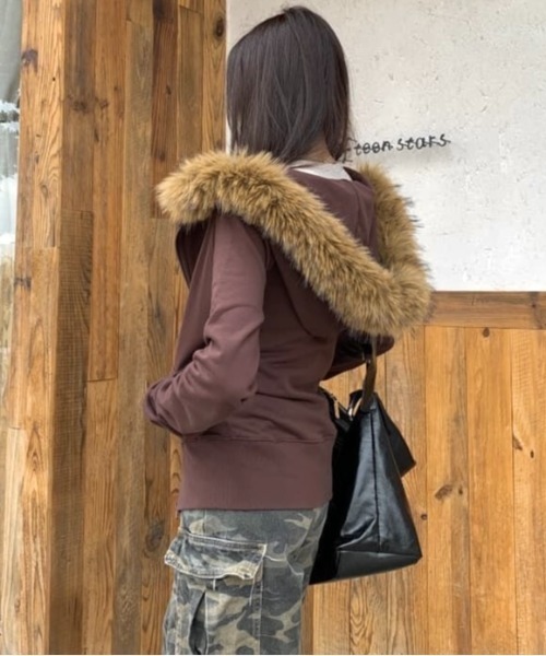 LADY LIKE（レディライク）の「ファー取り外し2WAYジップパーカー（パーカー・レディース・モカ/ブラック/グレー・M）」の20枚目の写真