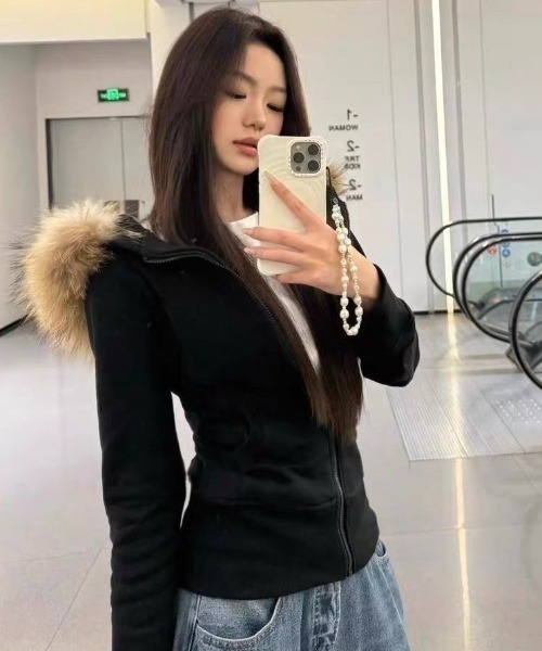 セール】【秋冬新作】ファー取り外し2WAYジップパーカー（パーカー