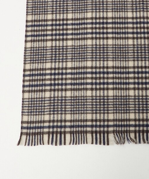 UNITED ARROWS（ユナイテッドアローズ）の「ライト カシミヤ マフラー（マフラー・メンズ・ブラック/ライム/ベージュ/ネイビー・FREE）」の17枚目の写真