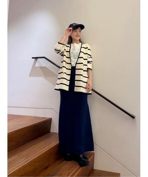 allureville(アルアバイル)の「ガーターノーカラーニットジャケット(カーディガン/ボレロ・レディース・ブルー/ブラック系その他/ネイビー/アイボリー・2)」の11枚目の写真