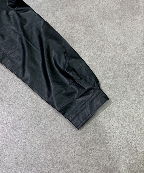 link lot(リンクロット)の「オーバーサイズ フェイクレザー フラップポケット PUシャツ ブルゾン ジャケット(ブルゾン・メンズ・ブラック・M)」の8枚目の写真