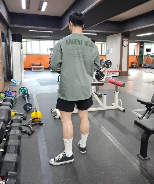 ARDENTSOUL(アーデントソウル)の「アダント、シグネチャーバックロゴセミオーバーフィット長袖Tシャツ(ブラック)(Tシャツ/カットソー・メンズ・その他・XX-LARGE)」の4枚目の写真