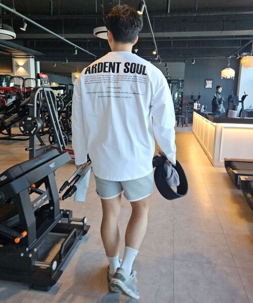 ARDENTSOUL(アーデントソウル)の「アダント、シグネチャーバックロゴセミオーバーフィット長袖Tシャツ(ブラック)(Tシャツ/カットソー・メンズ・その他・XX-LARGE)」の11枚目の写真
