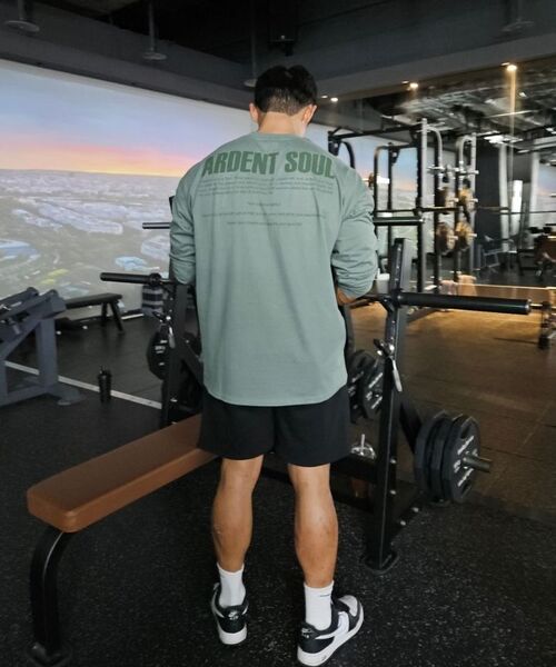 ARDENTSOUL(アーデントソウル)の「アダント、シグネチャーバックロゴセミオーバーフィット長袖Tシャツ(ブラック)(Tシャツ/カットソー・メンズ・その他・XX-LARGE)」の13枚目の写真