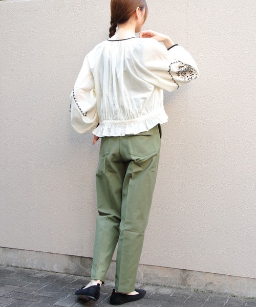 THE SHINZONE（ザ　シンゾーン）の「THE SHINZONE/シンゾーン　刺繍ブラウス　EMBROIDERED BLOUSE　26SMSBL09（シャツ/ブラウス・レディース・ブラック/ナチュラル・FREE）」の3枚目の写真