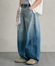 DECET（デケト）の「Balloon Wide Jeans DCPT055LightBlueA（デニムパンツ）」