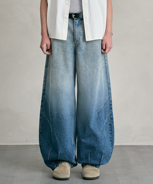 DECET（デケト）の「Balloon Wide Jeans DCPT055LightBlueA（デニムパンツ・レディース・その他・26/28/30/32/34）」の15枚目の写真