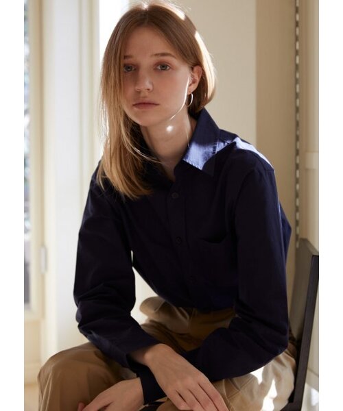 JUNECI(ジュネシ)の「刺繍シャツ(ネイビー)(シャツ/ブラウス・レディース・その他・LARGE/MEDIUM/SMALL)」の1枚目の写真