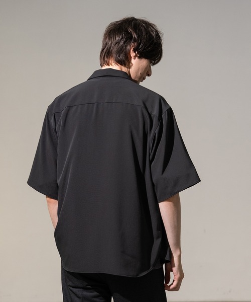CITY TOKYO(シティトウキョウ)の「【CITY TOKYO/シティートーキョー】Air pleats リラックスS/Sシャツ(シャツ/ブラウス・メンズ・ダークグレー/ライトベージュ/サックスブルー・1/2)」の7枚目の写真