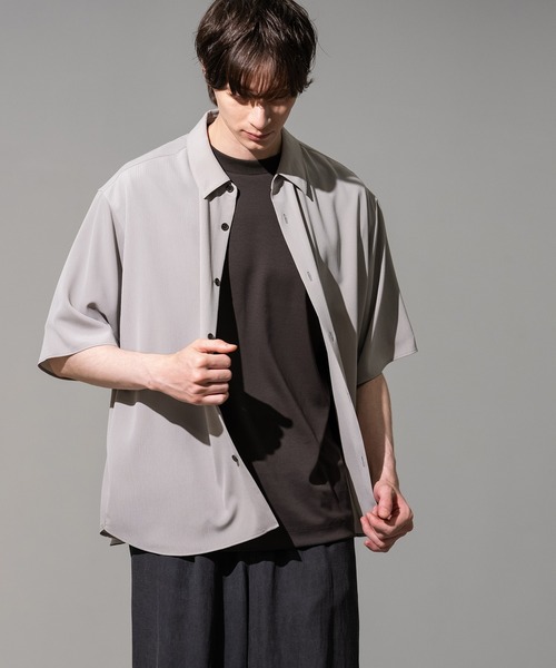 CITY TOKYO(シティトウキョウ)の「【CITY TOKYO/シティートーキョー】Air pleats リラックスS/Sシャツ(シャツ/ブラウス・メンズ・ダークグレー/ライトベージュ/サックスブルー・1/2)」の12枚目の写真