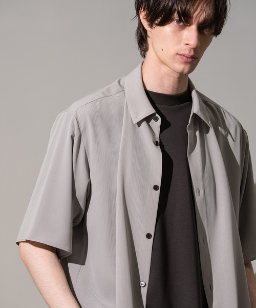 CITY TOKYO(シティトウキョウ)の「【CITY TOKYO/シティートーキョー】Air pleats リラックスS/Sシャツ(シャツ/ブラウス・メンズ・ダークグレー/ライトベージュ/サックスブルー・1/2)」の14枚目の写真