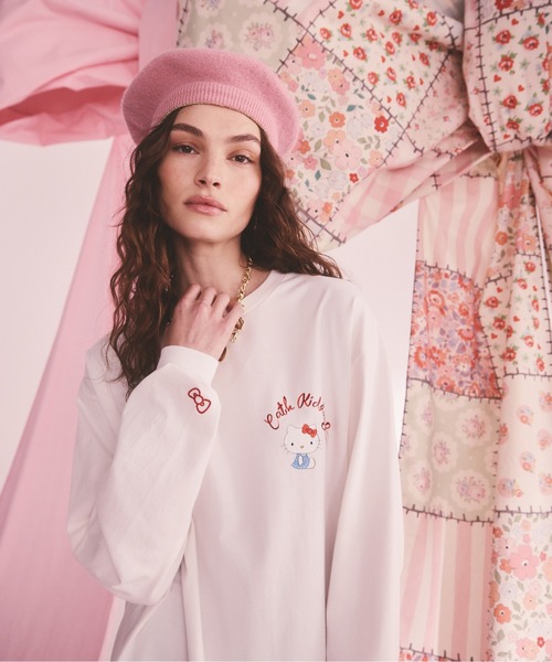 Cath Kidston(キャスキッドソン)の「Cath Kidston × Hello Kitty ロングスリーブTシャツ(Tシャツ/カットソー・レディース・ピンク/ホワイト・FREE)」の2枚目の写真