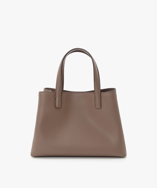 agnes b.（アニエスベー）の「レザー 2way スモール トートバッグ "Christelle" ABS01-02（トートバッグ・レディース・ブラウン系その他・FREE）」の2枚目の写真