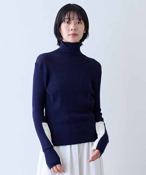 MEDE19F(メデジュウキュウ)の「MEDE19F 触り心地のよい綿のタートルニット(ニット/セーター・レディース・ネイビー/ブラック/ホワイト・LL/L/M)」の3枚目の写真