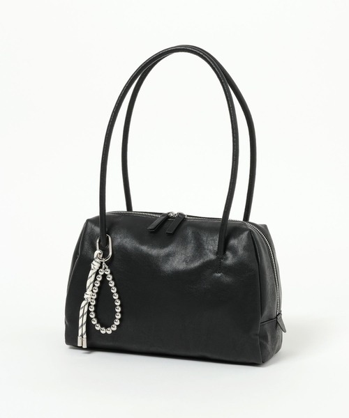 LEPSIM(レプシィム)の「チャーム付きソフトボストン 634220(ボストンバッグ・レディース・アイボリー/ブラック/ブラウン・ONE SIZE)」の16枚目の写真