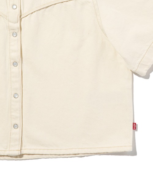 Levi's(リーバイス)の「Levi's/リーバイス ローガン ショートスリーブ デニムシャツ(シャツ/ブラウス・レディース・ホワイト・XS/S/M)」の8枚目の写真