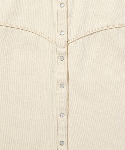 Levi's(リーバイス)の「Levi's/リーバイス ローガン ショートスリーブ デニムシャツ(シャツ/ブラウス・レディース・ホワイト・XS/S/M)」の9枚目の写真