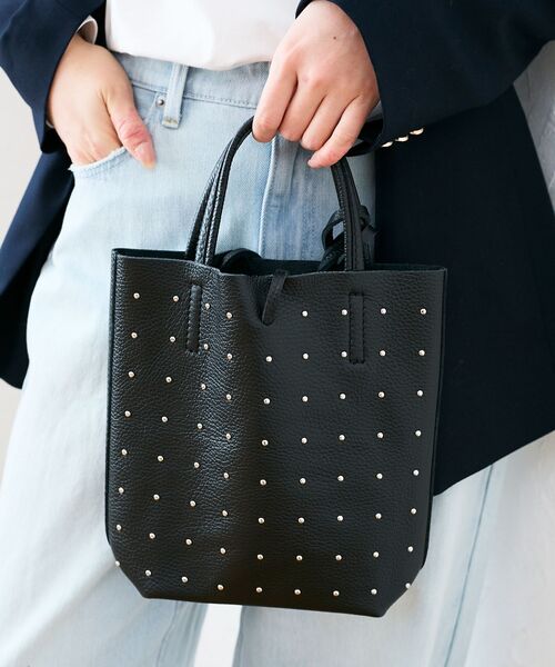 le.coeur blanc（ルクールブラン）の「MILLELA FIRENZE スタッズミニトートBAG（トートバッグ・レディース・ブラック・FREE）」の5枚目の写真