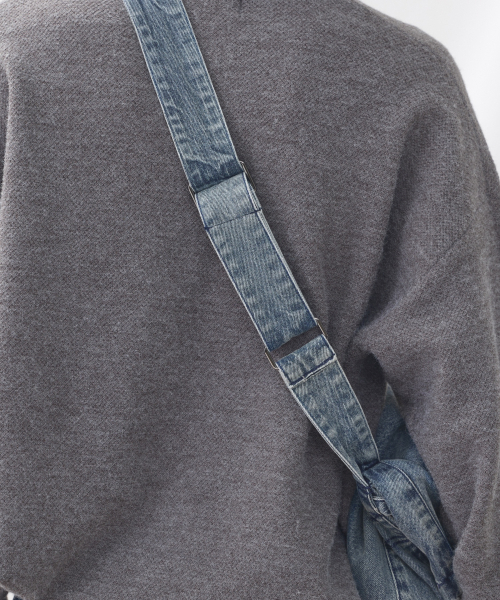 eastserviceshop(イーストサービスショップ)の「Denim Dyed Cross Bag - Indigo(メッセンジャーバッグ・レディース・その他・FREE)」の4枚目の写真